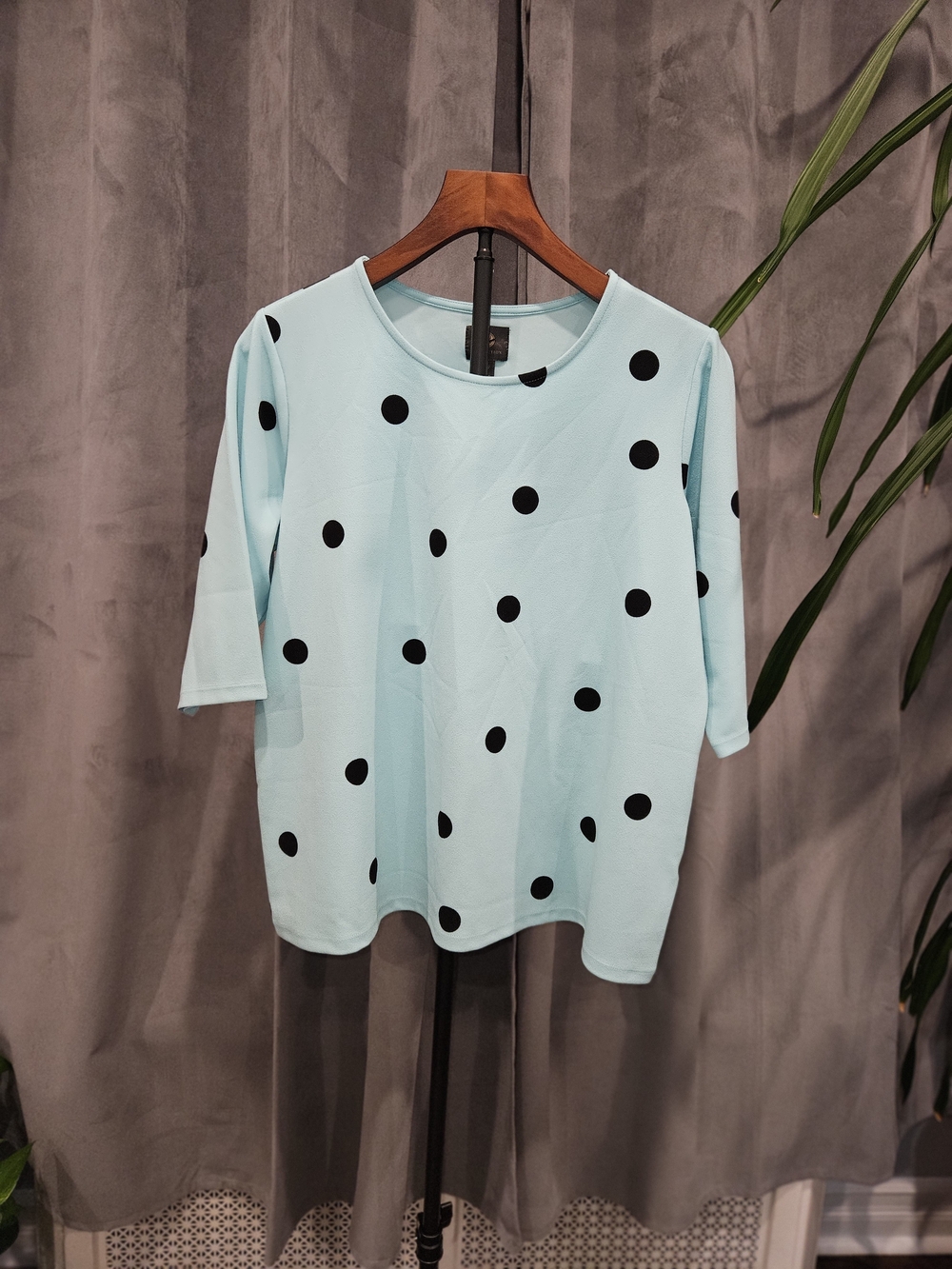 JM Collection Light Blue Black Polka Dot 3/4 Sleeve Top